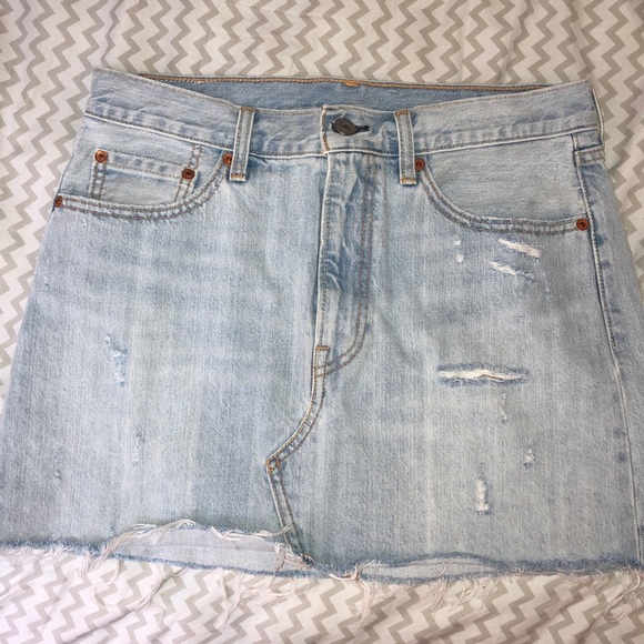 Levi's Dresses & Skirts - NWOT Levi’s Destructed Jean skirt